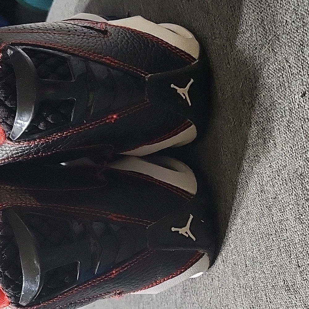 Jordan B'loyal Bred sneakers - Picture 4 of 9
